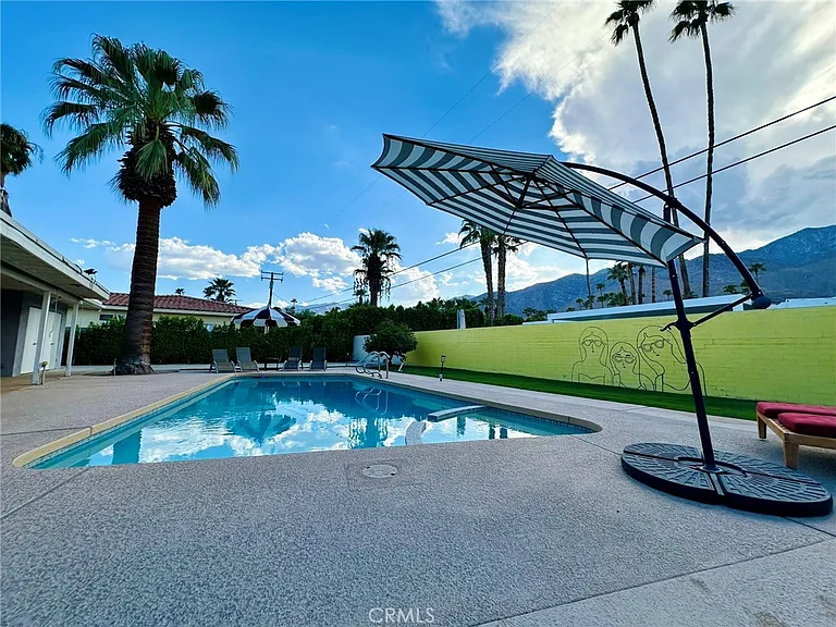 1331 S Sunrise Way — Photo 31
