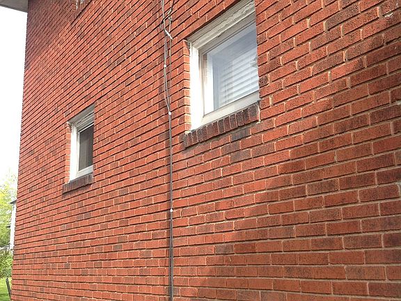 4th image of 412 Manchester Ave