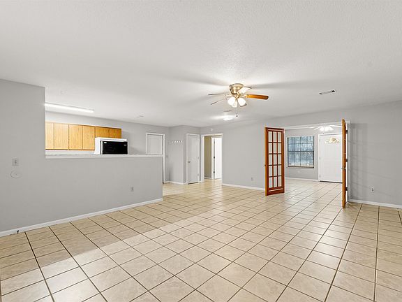 4th image of 2411 Wren Hollow Dr