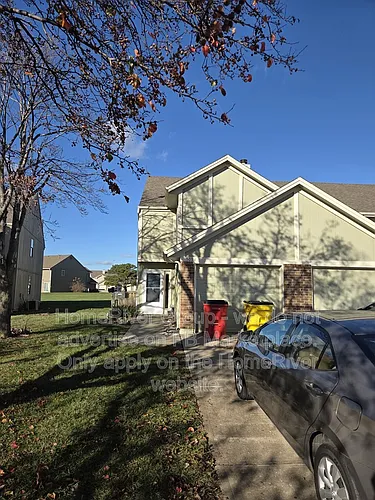 509 NE Brookwood Cir #A Photo 1