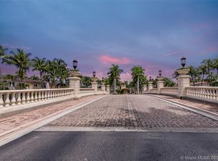 20755 NE 30th Pl, Aventura, FL 33180