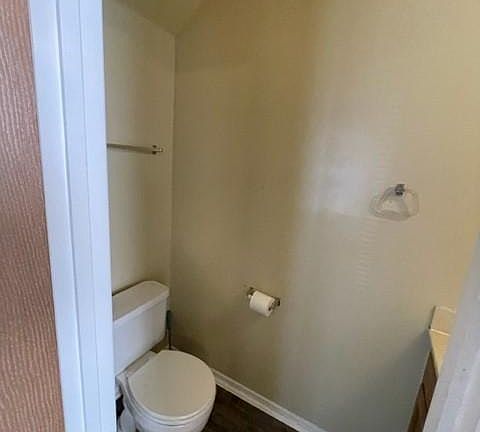 5th image of 2101 Granberry Dr #B