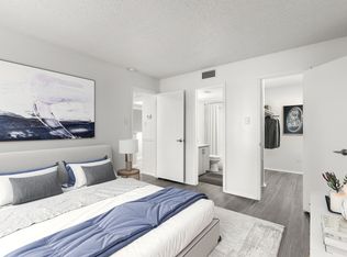 Avana Coachman, Clearwater, FL 33765