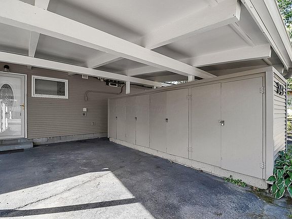 3rd image of 343 Gary Lee Dr