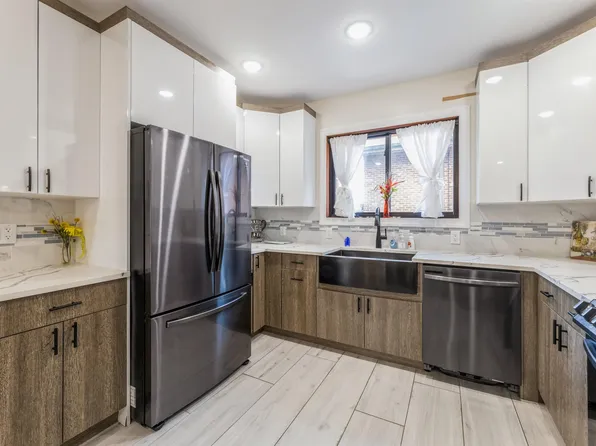 4 Highview Road image 9 of 11