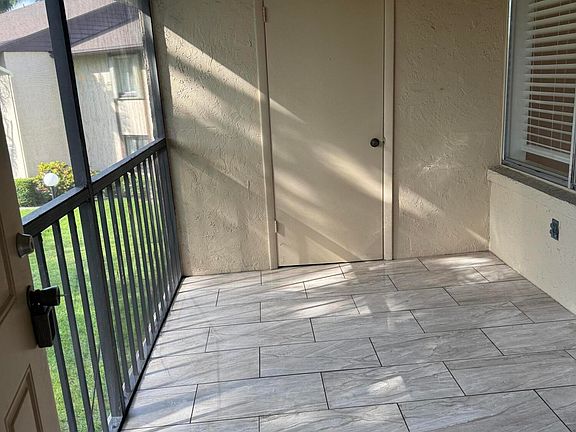5th image of 435 Pine Glen Lane #C-2