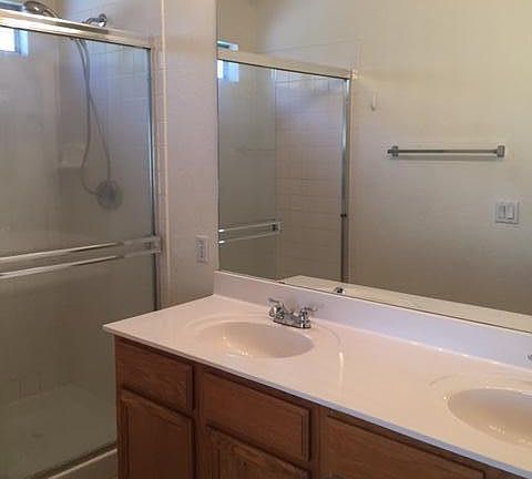 4th image of 1376 E Tradewind Dr