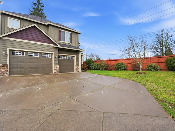 2nd image of 7516 NE 123rd Ct