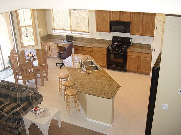 3rd image of 13813 W Crocus Dr