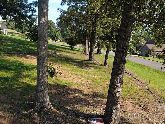 5th image of 3870 Hyder Ct
