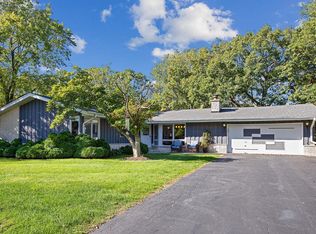 9010 S 85th Ave, Hickory Hills, IL 60457