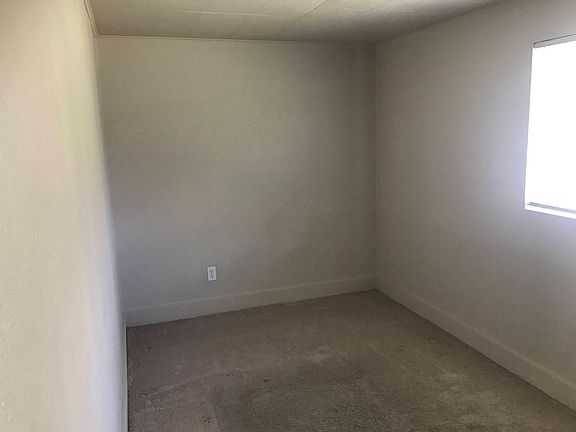 5th image of 4802 W Canal Dr