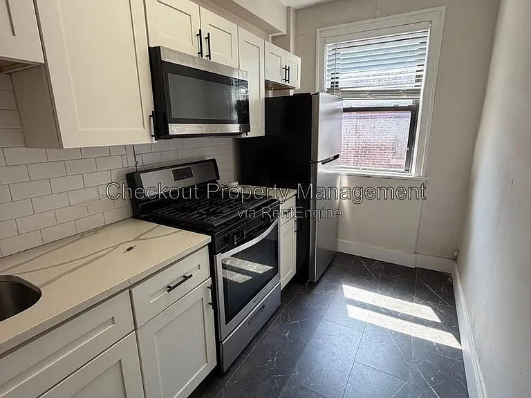 5616 Pershing Ave #52 — Photo 7