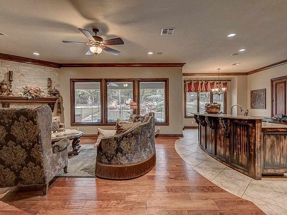 3rd image of 3915 W Fox Ledge Ln