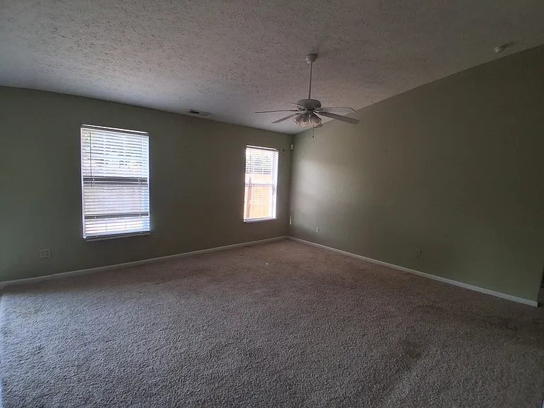 6660 W Denton Dr — Photo 2