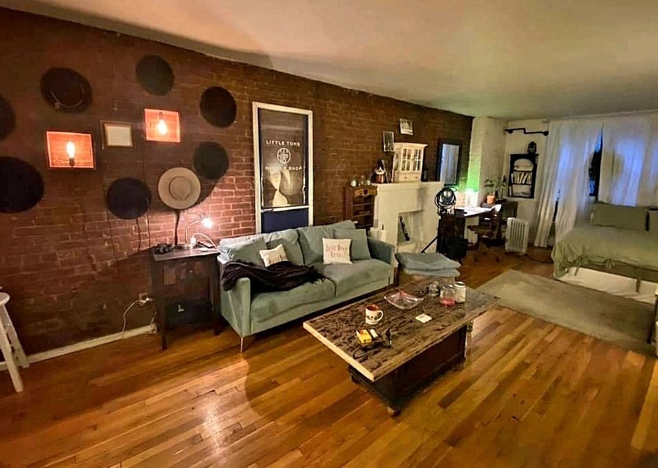 1st image of 49 W 85th St APT 3C
