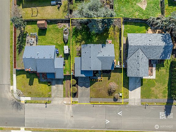 3rd image of 6108 N 42nd Street