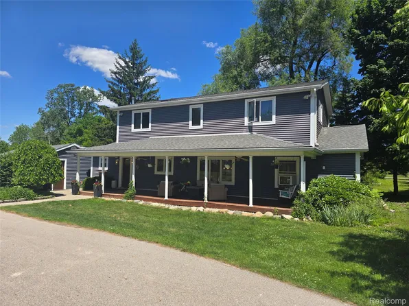 7896 Sanilac Ave, Lexington, MI 48450