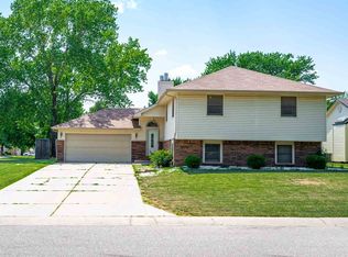 2213 N Forest Park St, Derby, KS 67037