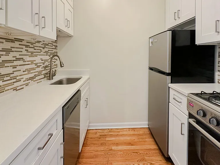 2520 W. Leland — Photo 20
