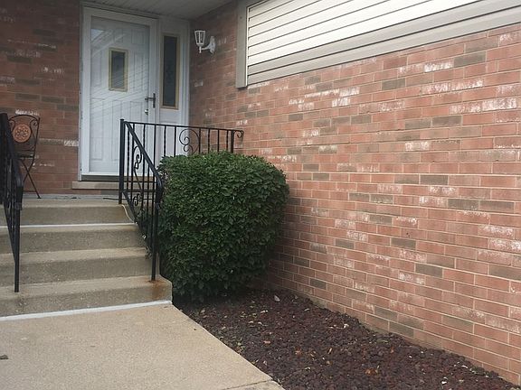2nd image of 15933 Blackwater Ct