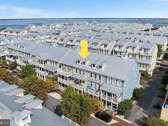 2nd image of 6 Beach Walk Ln #Lut