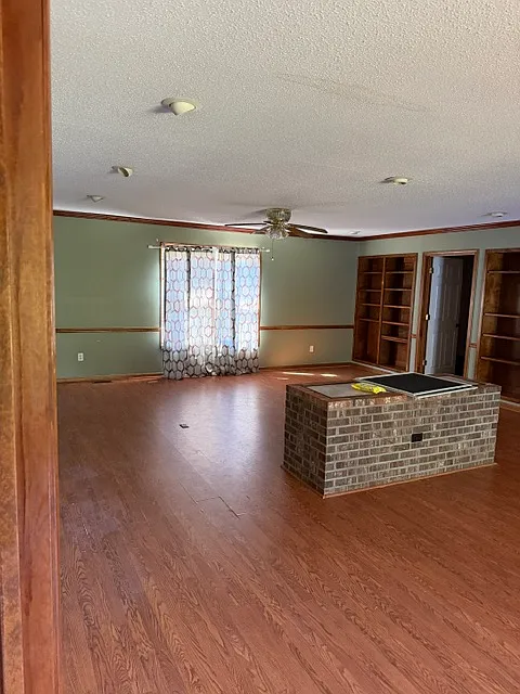 3 bed, 2834 sqft, $1,600 — Photo 3