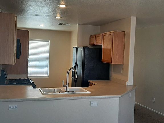 5th image of 7482 Margollini St
