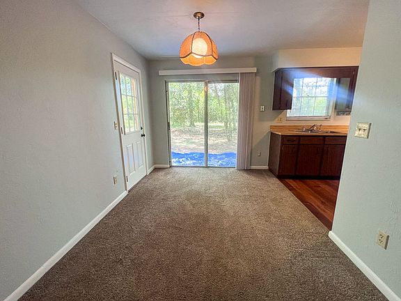 4th image of 3061 SE 28th Ave