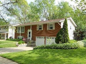 2nd image of 855 E Anderson Dr
