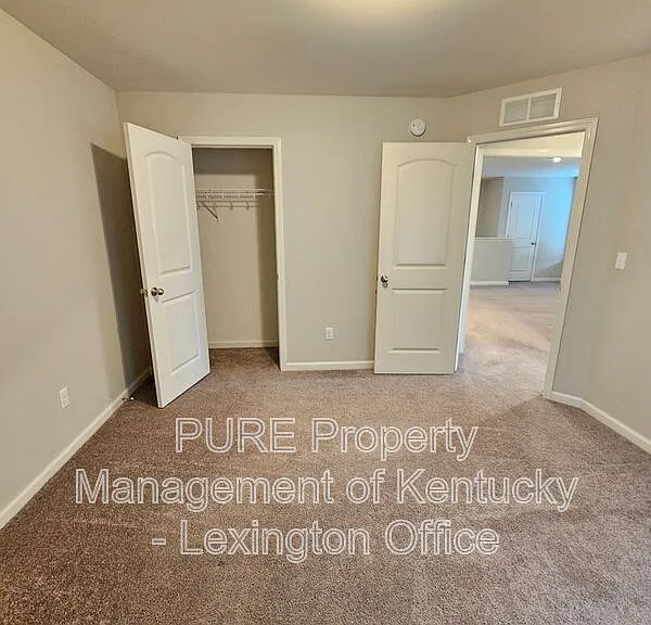 121 Forester Ct — Photo 15