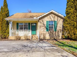 614 S Asbury Dr, Pigeon Forge, TN 37863