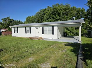 112 Ray St, Athens, TN 37303