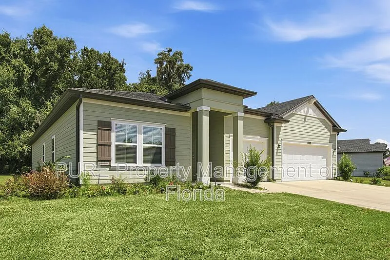 4 bed, 3.0 bath, 2692 sqft, $2,375 — Photo 3