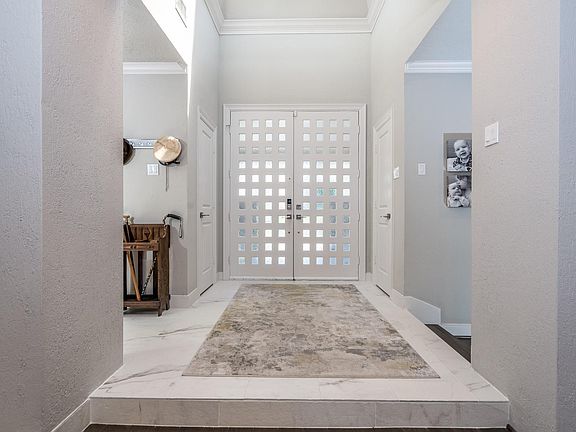 5th image of 3303 Torrey Pines Dr