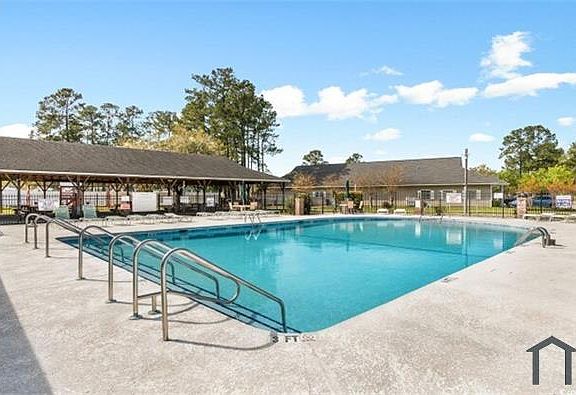 5th image of 6850 Blue Heron Blvd
