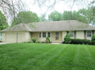 8951 Robinson St, Overland Park, KS 66212