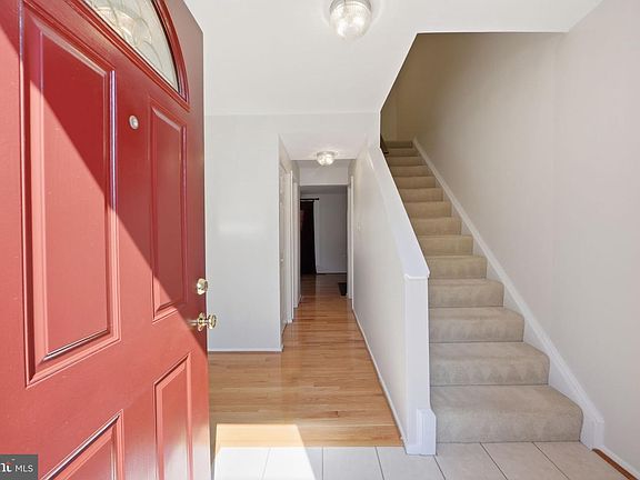 3rd image of 6404 Blarney Stone Ct