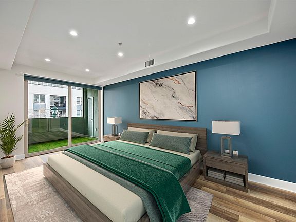 5th image of 1601 India St Unit 105