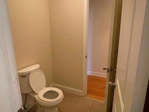 5th image of 1934 N Gratz St Unit B