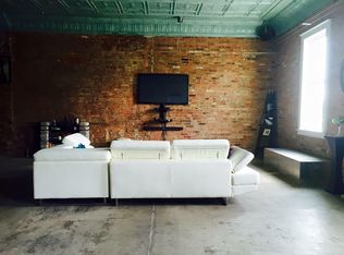 112 N Main St APT B, Washington, IL 61571