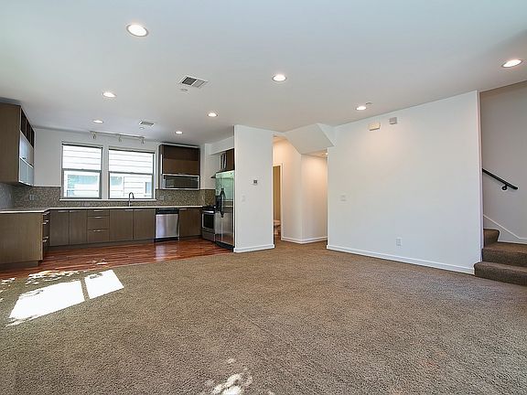 5th image of 10501 Stone Ave N #11