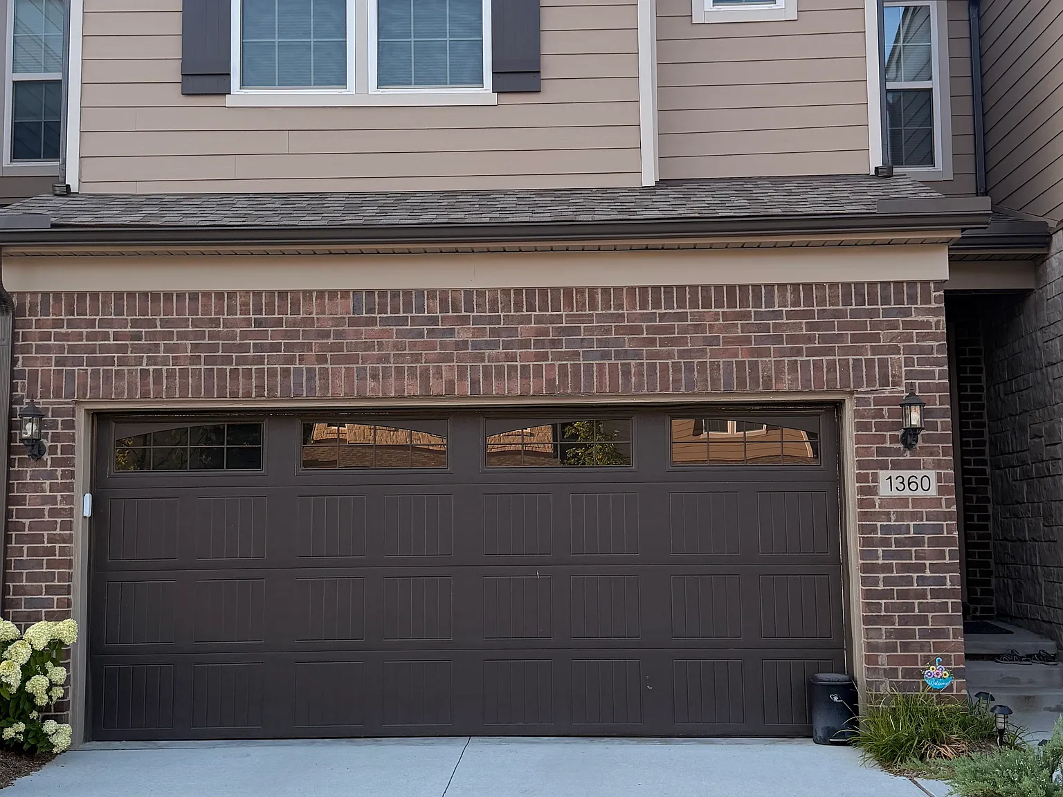 3 bed, 2.5 bath, 2165 sqft, $3,600 — Photo 3