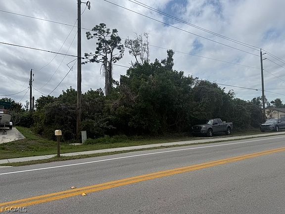 5th image of 18469 Miami Blvd
