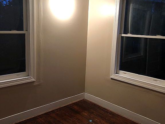3rd image of 303 Brown Ave