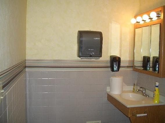 4th image of 1220 Superior Ave