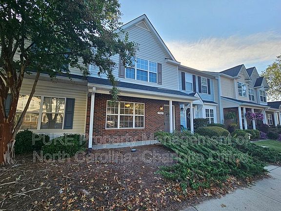 4th image of 15025 Deshler Ct