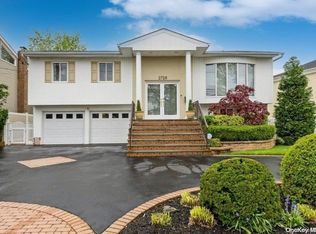 2728 Clubhouse Rd, Merrick, NY 11566