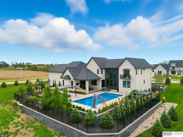 5030 S 223rd Plz, Elkhorn, NE 68022