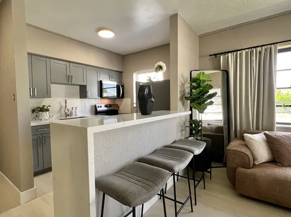 1400 NW 55th St #1, Miami, FL 33142